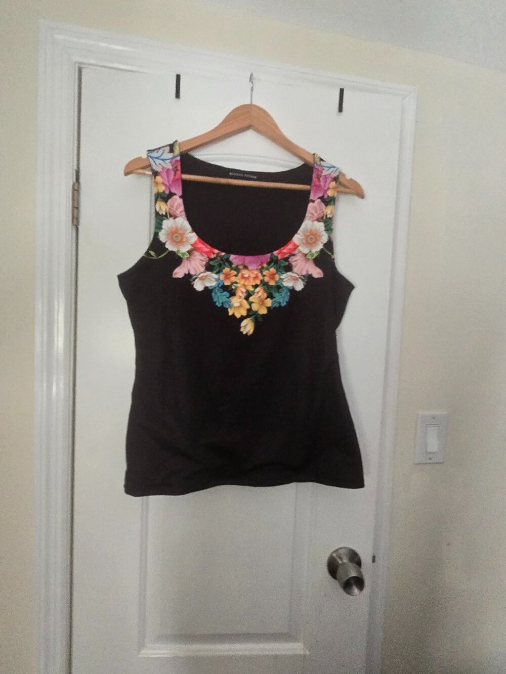 Sleeveless top